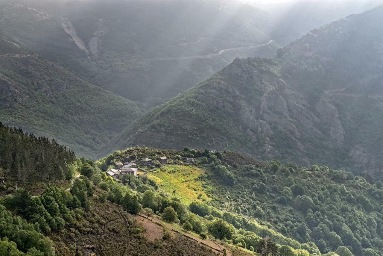 A Casoa Affittacamere Santa Eulalia de Oscos Esterno foto