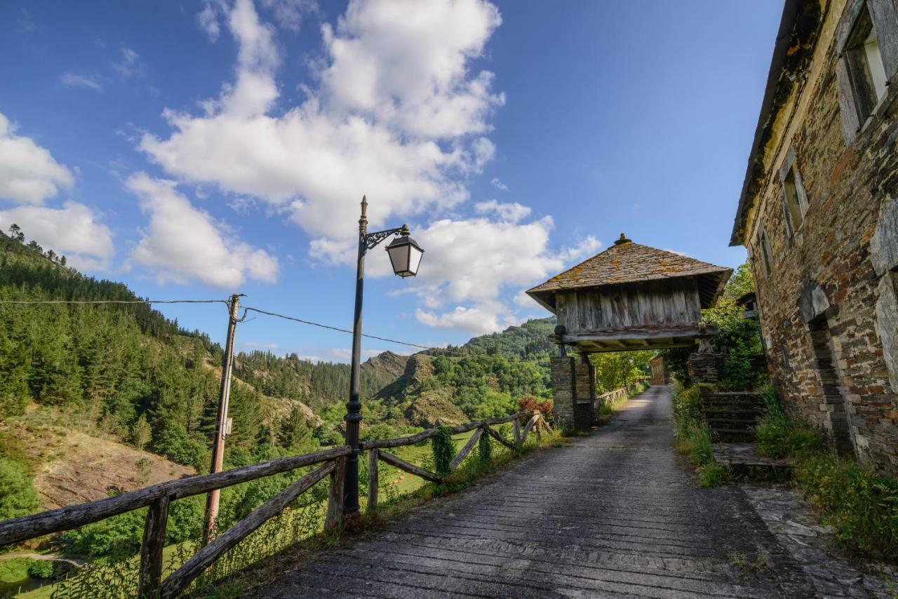 A Casoa Affittacamere Santa Eulalia de Oscos Esterno foto